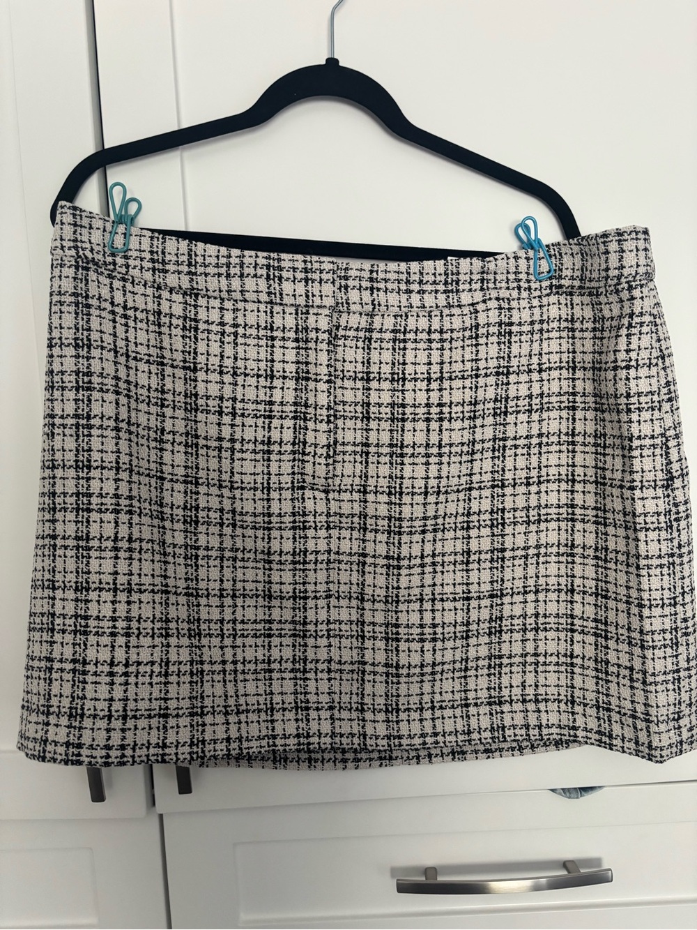 h and M skirt size 18